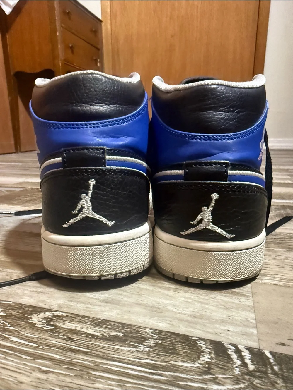 Jordan Mid-Top Sneakers - Black & Royal Blue
